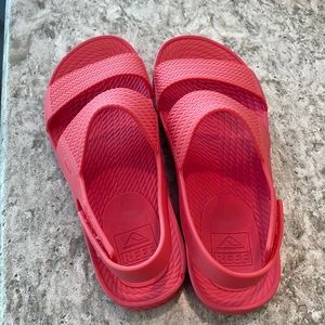 reef sandals